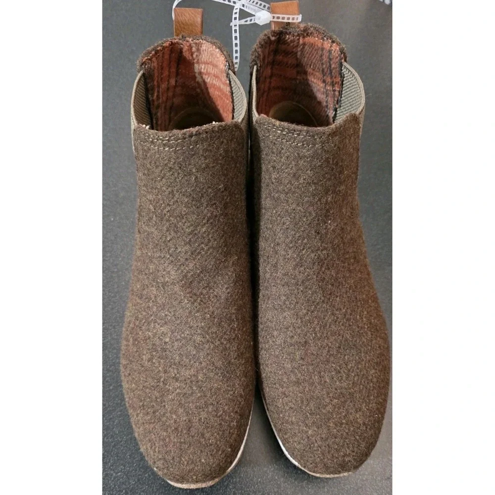 NEW‎ b.o.c. Women's Kara Wool Ankle Chelsea Boots Brown Sz 6.5 Slip On Bootie